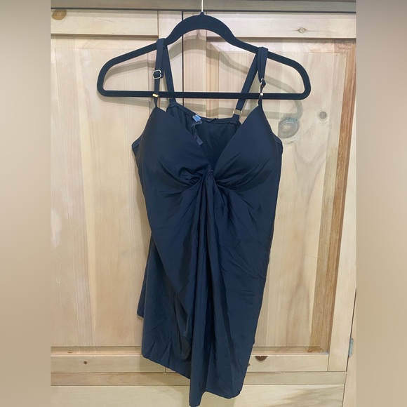 NWT Simply Fit Swimdress with waist minimizer, tummy control, etc size large - Picture 1 of 9
